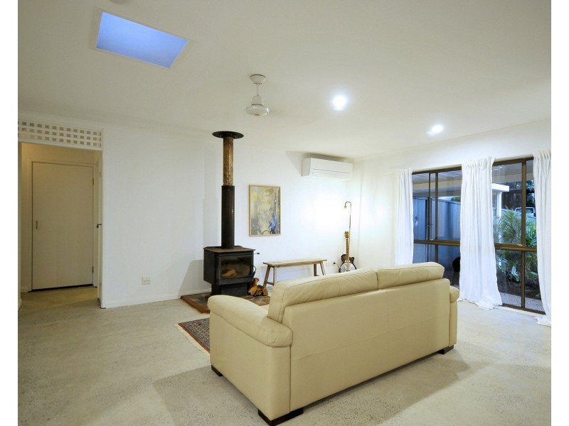 24 Balsa Street, Elanora QLD 4221