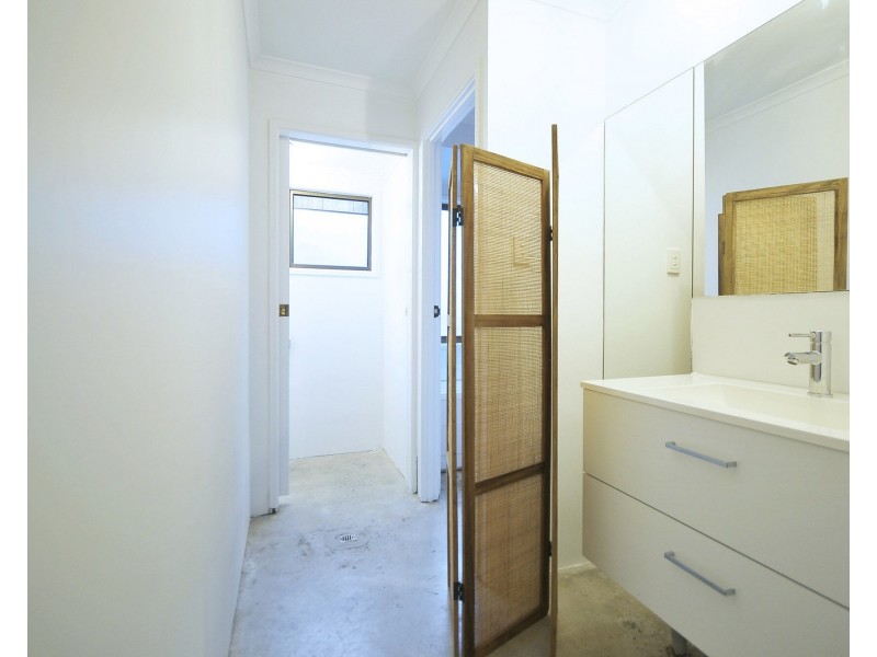 24 Balsa Street, Elanora QLD 4221