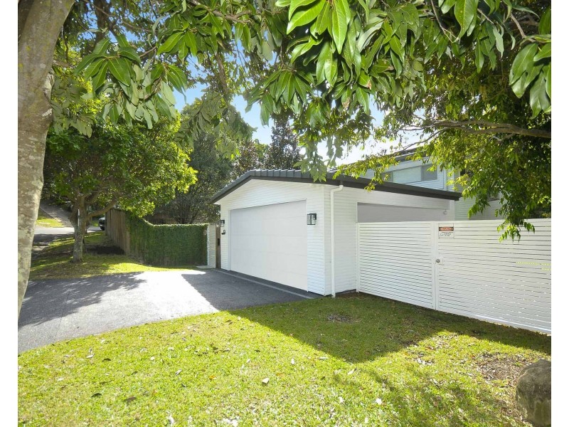 10 Walsh Street, Currumbin QLD 4223