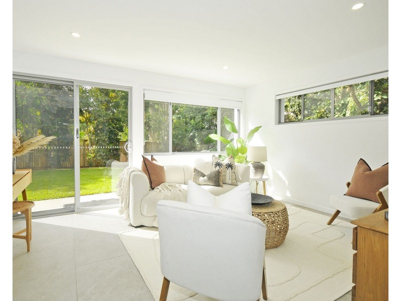 10 Walsh Street, Currumbin QLD 4223