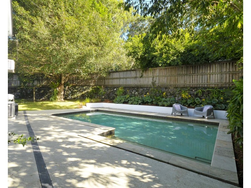 10 Walsh Street, Currumbin QLD 4223