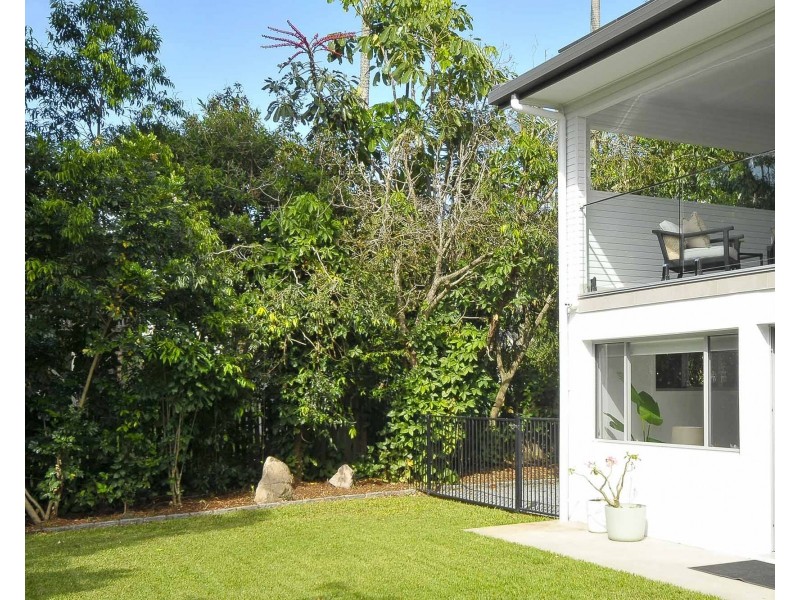 10 Walsh Street, Currumbin QLD 4223