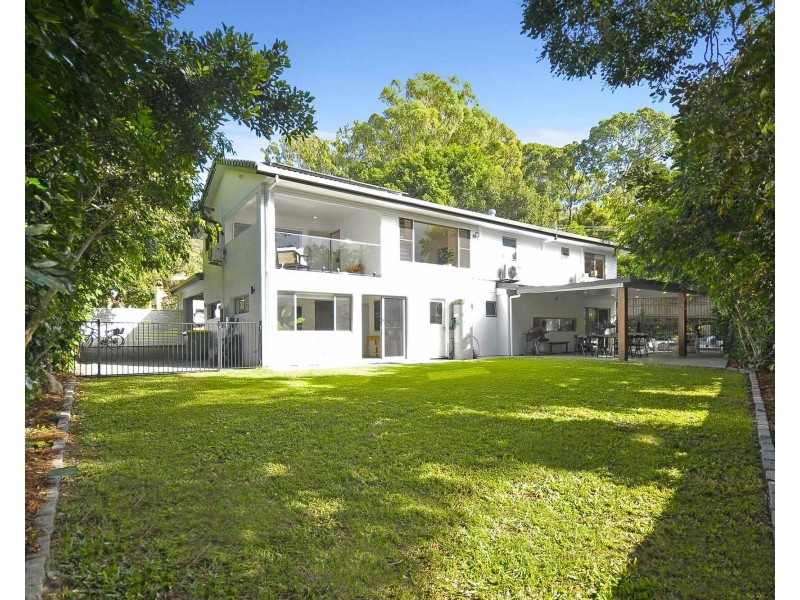 10 Walsh Street, Currumbin QLD 4223