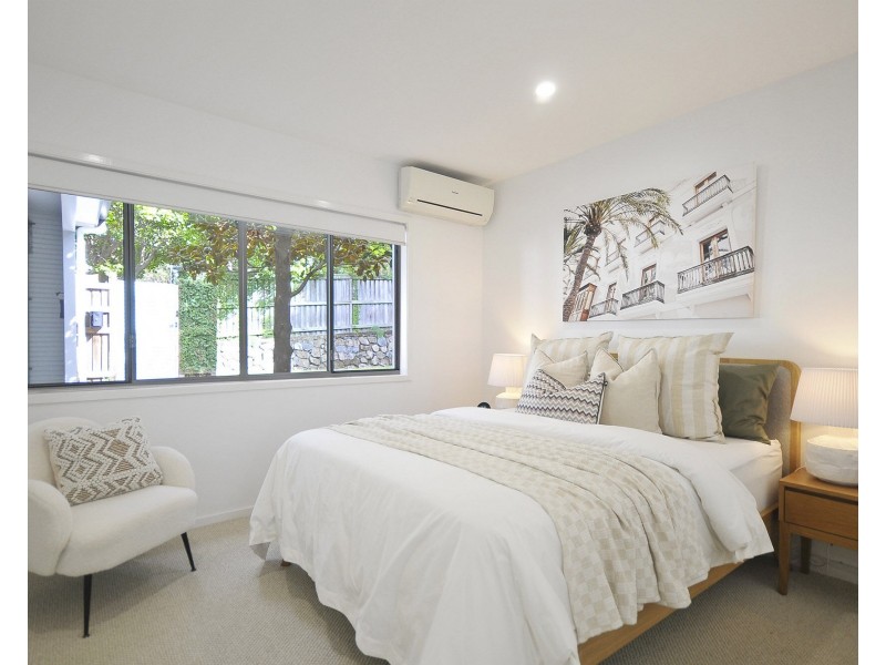 10 Walsh Street, Currumbin QLD 4223