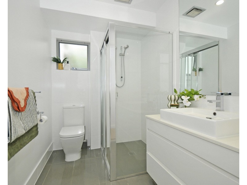 10 Walsh Street, Currumbin QLD 4223