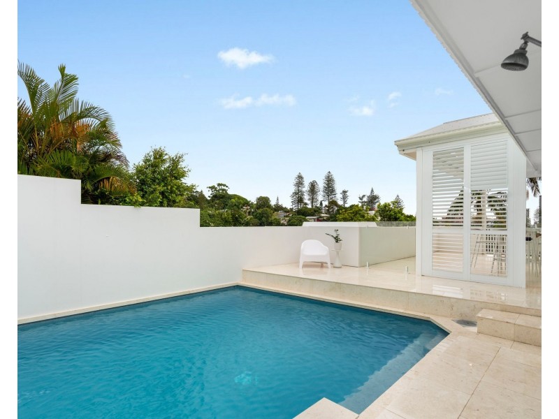 98 Dutton Street, Coolangatta QLD 4225