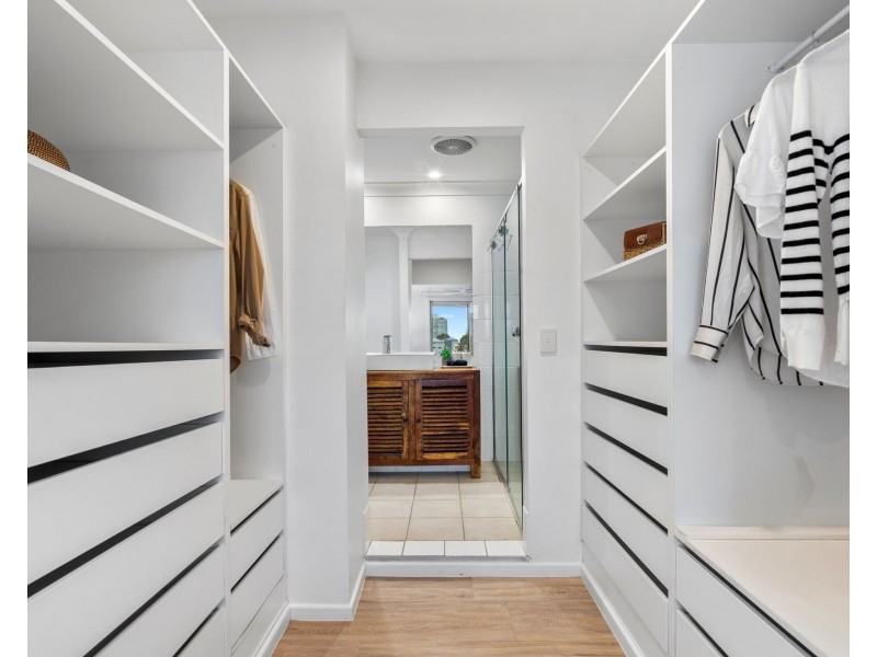 98 Dutton Street, Coolangatta QLD 4225