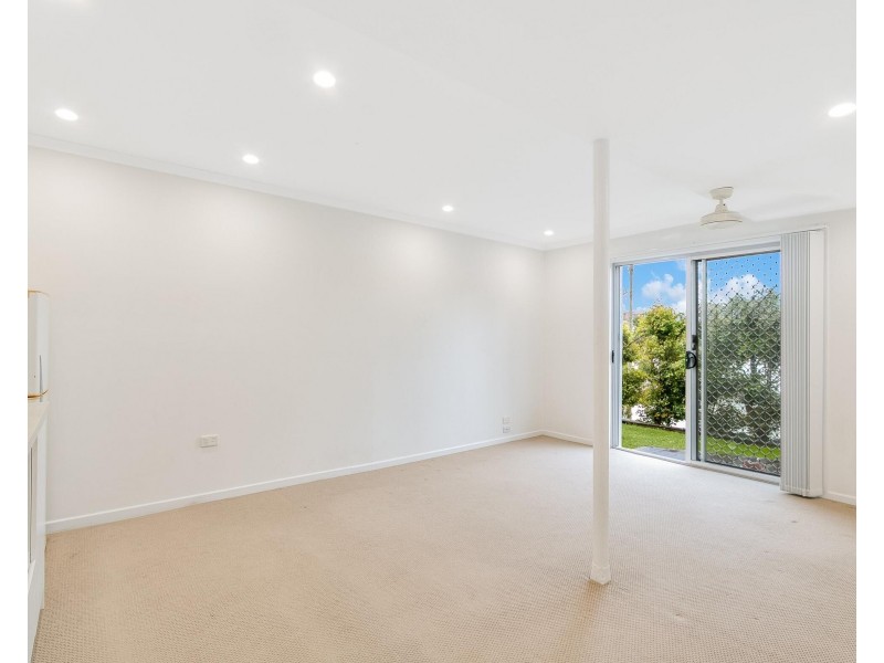 98 Dutton Street, Coolangatta QLD 4225