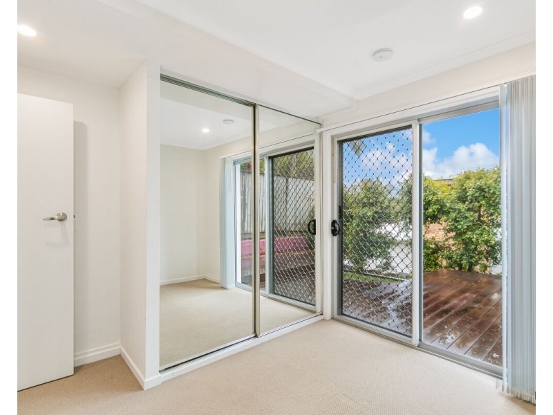 98 Dutton Street, Coolangatta QLD 4225