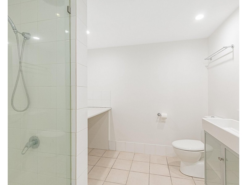 98 Dutton Street, Coolangatta QLD 4225