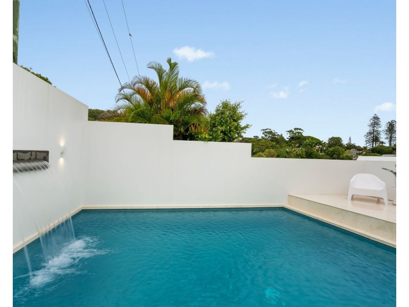 98 Dutton Street, Coolangatta QLD 4225