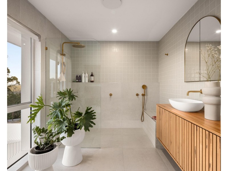 214 Simpsons Road, Currumbin Waters QLD 4223