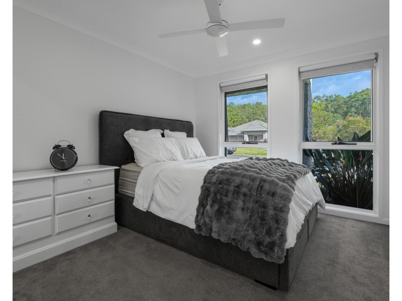 69 Wunburra Circle, Pacific Pines QLD 4211