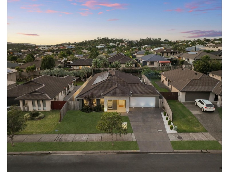 69 Wunburra Circle, Pacific Pines QLD 4211