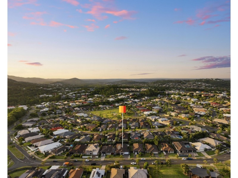 69 Wunburra Circle, Pacific Pines QLD 4211