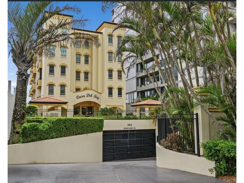 3/305 Golden Four Drive, Bilinga QLD 4225