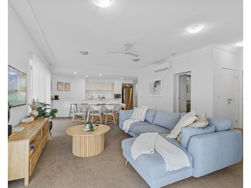 2/1449 Gold Coast Highway, Palm Beach QLD 4221