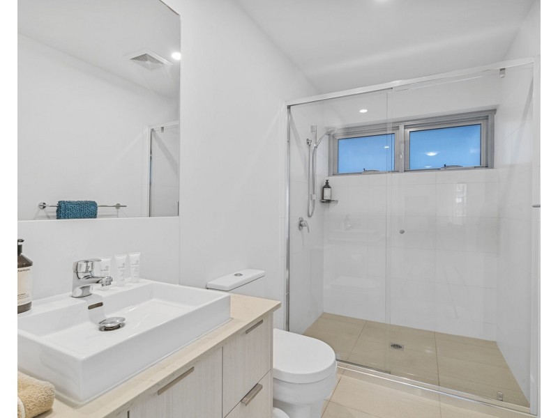 2/1449 Gold Coast Highway, Palm Beach QLD 4221