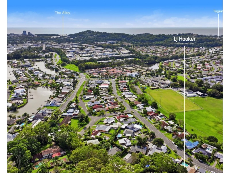 31 Clives Circuit, Currumbin Waters QLD 4223