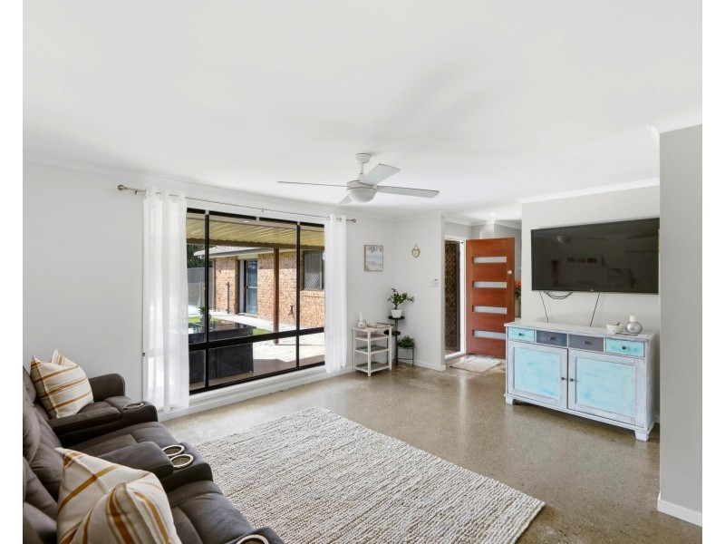 31 Clives Circuit, Currumbin Waters QLD 4223
