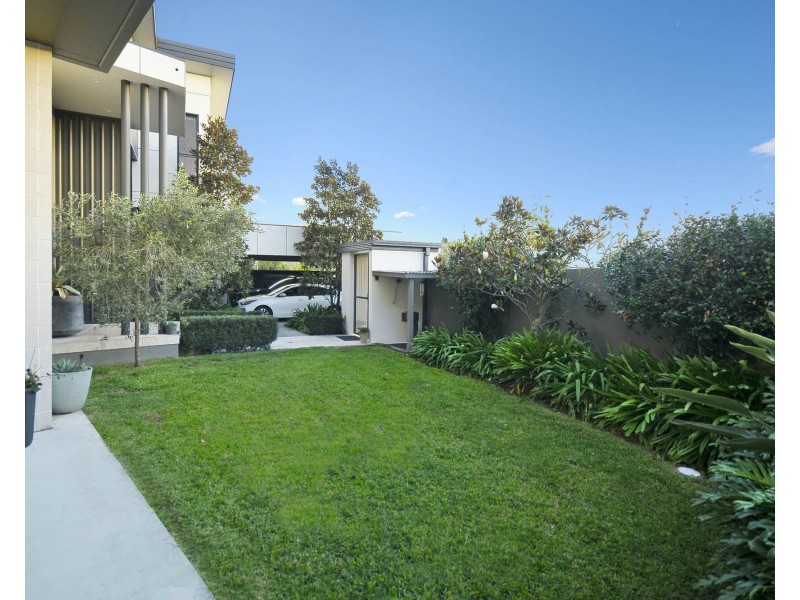 11 Tiller Court, Currumbin Waters QLD 4223