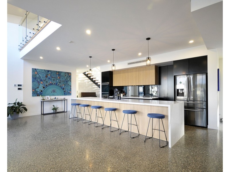 11 Tiller Court, Currumbin Waters QLD 4223