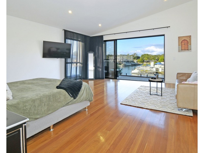 11 Tiller Court, Currumbin Waters QLD 4223