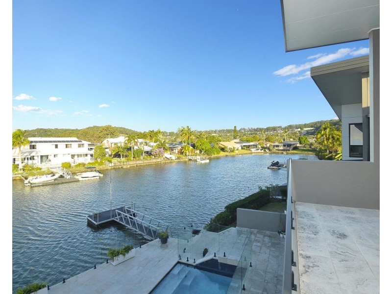 11 Tiller Court, Currumbin Waters QLD 4223