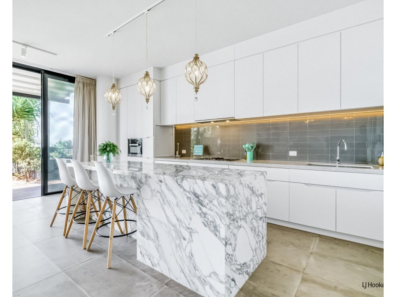 2/1331 Gold Coast Highway, Palm Beach QLD 4221