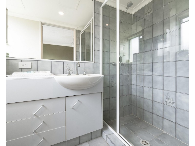 23/42 Beach Parade, Surfers Paradise QLD 4217