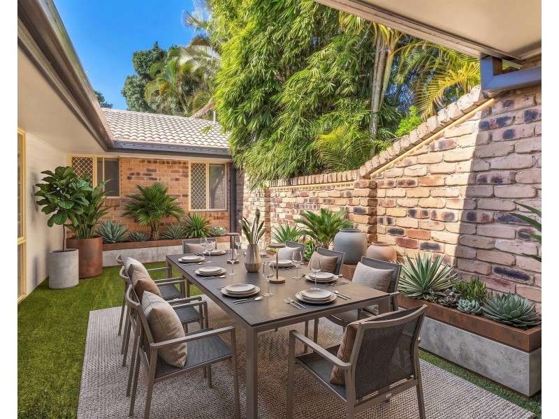 5 Oriole Court, Burleigh Waters QLD 4220