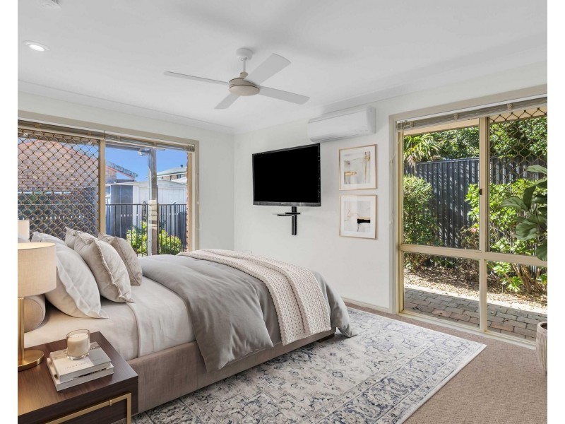 5 Oriole Court, Burleigh Waters QLD 4220