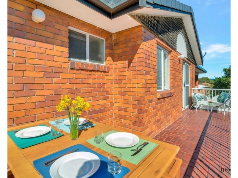 8/23 Fifteenth Avenue, Palm Beach QLD 4221