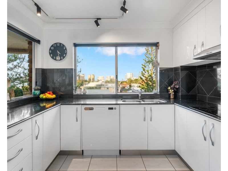 7/45 McLean Street, Coolangatta QLD 4225