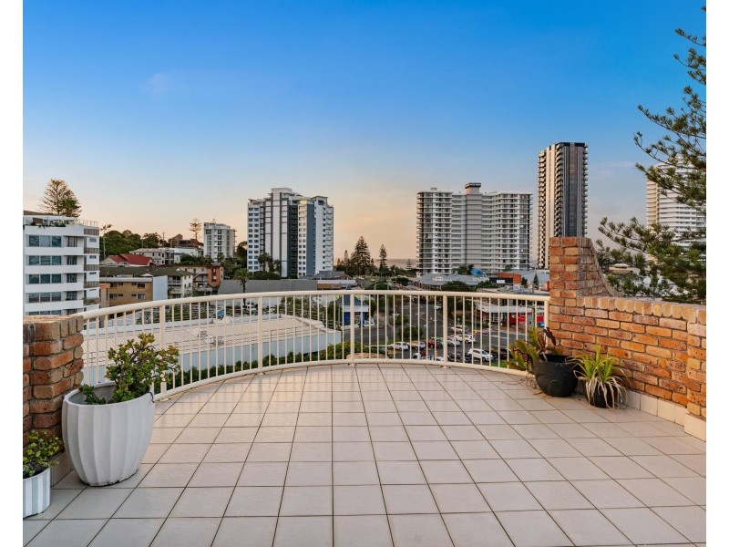 7/45 McLean Street, Coolangatta QLD 4225