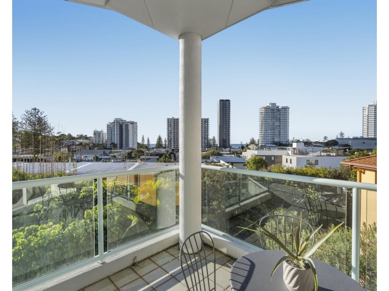 6/54 McLean Street, Coolangatta QLD 4225