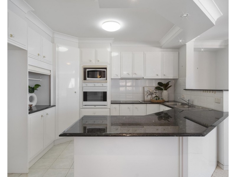 6/54 McLean Street, Coolangatta QLD 4225