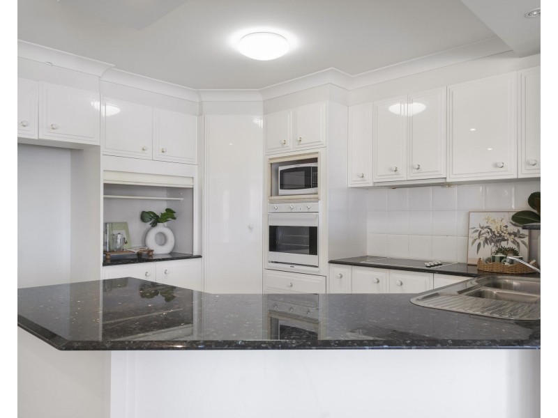 6/54 McLean Street, Coolangatta QLD 4225