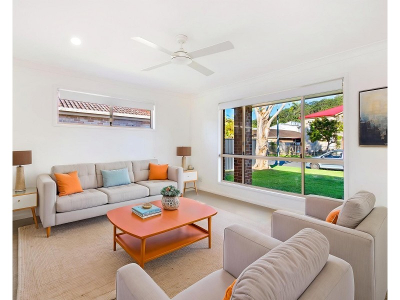 16 Chippendale Crescent, Currumbin Waters QLD 4223