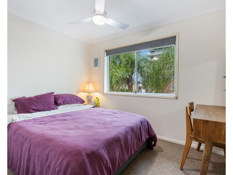 6/3 Tarni Avenue, Palm Beach QLD 4221