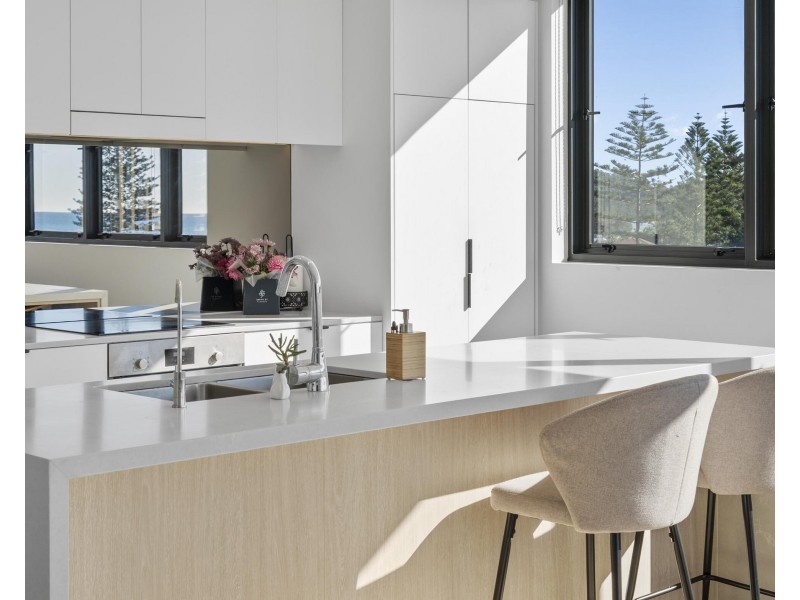 708/2 Mawarra Street, Palm Beach QLD 4221