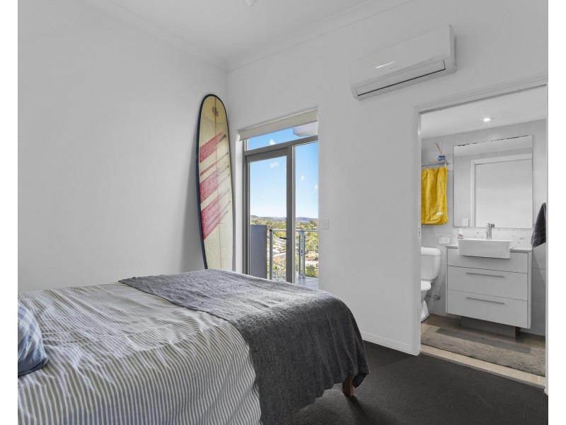 1601/12-14 Executive Drive, Burleigh Waters QLD 4220