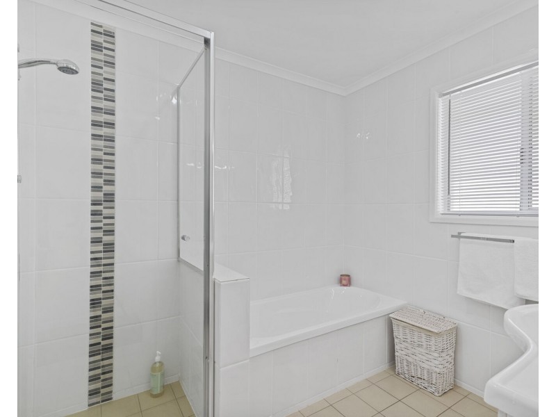 8 Hooper Drive, Currumbin QLD 4223