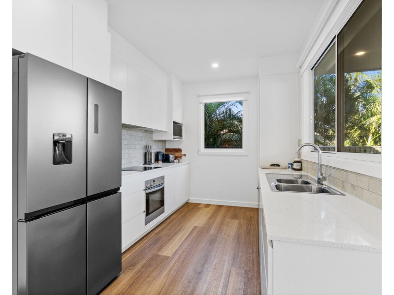 227 Mallawa Drive, Palm Beach QLD 4221