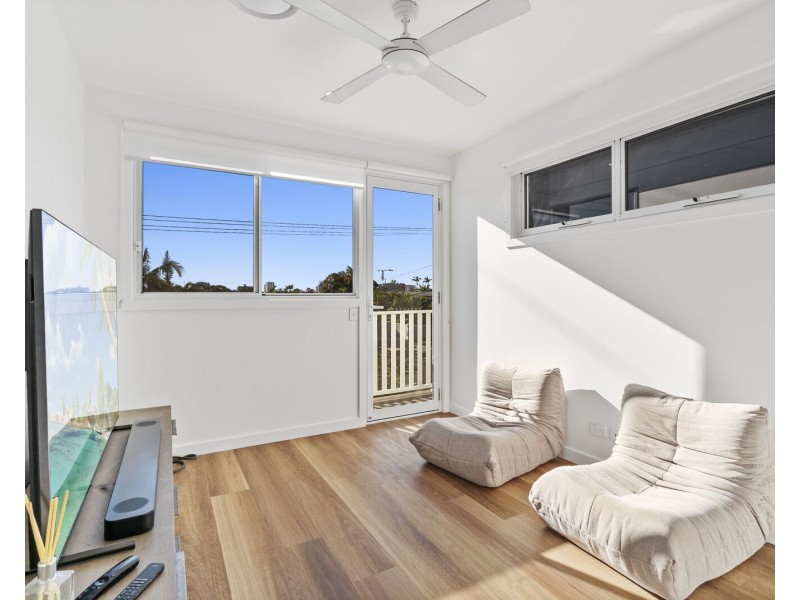 227 Mallawa Drive, Palm Beach QLD 4221
