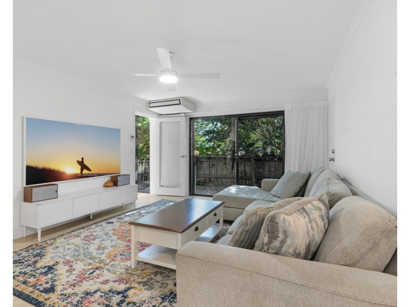 1/14 Warrawong Street, Coolangatta QLD 4225