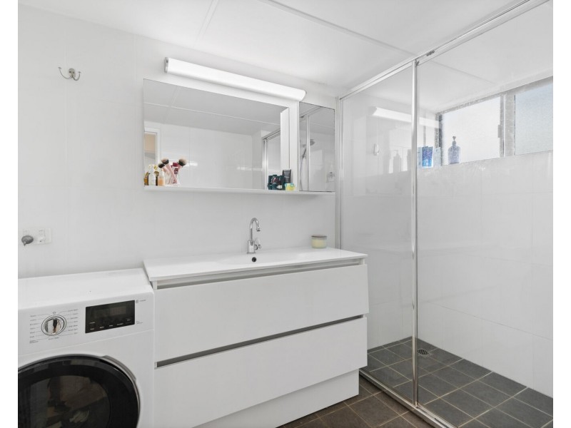 1/14 Warrawong Street, Coolangatta QLD 4225
