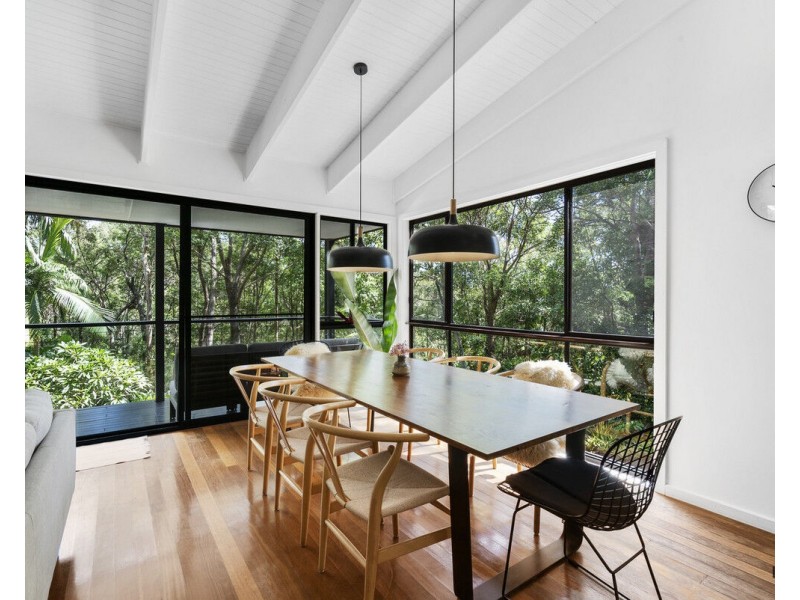12 Cheshire Grove, Elanora QLD 4221