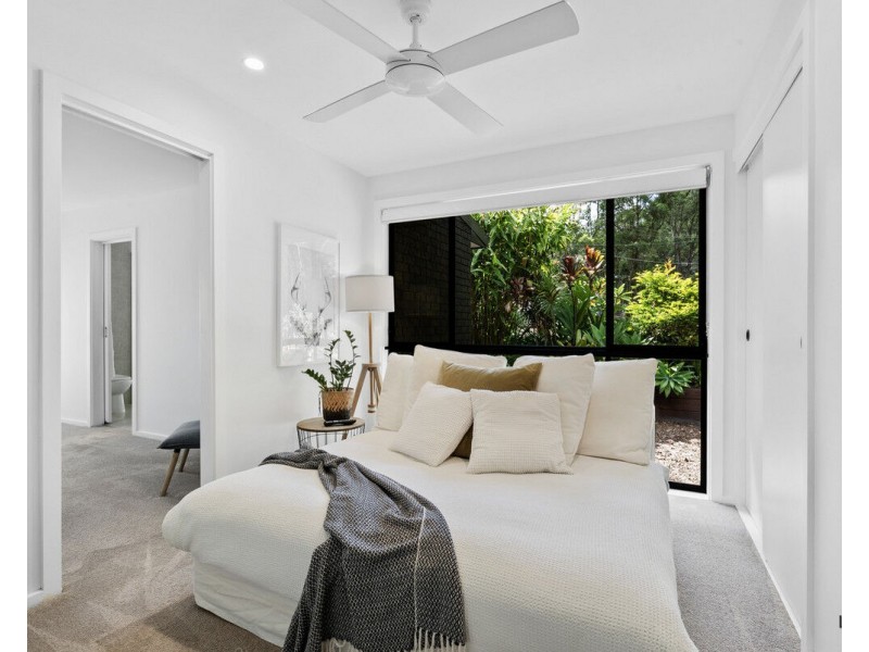 12 Cheshire Grove, Elanora QLD 4221