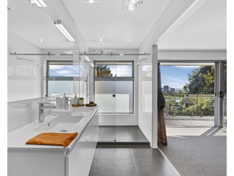 38 Albany Avenue, Currumbin QLD 4223